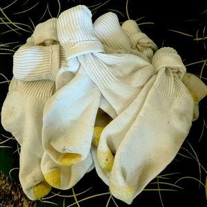 Macy’s Gold Toe Cushioned crew socks:6 pair